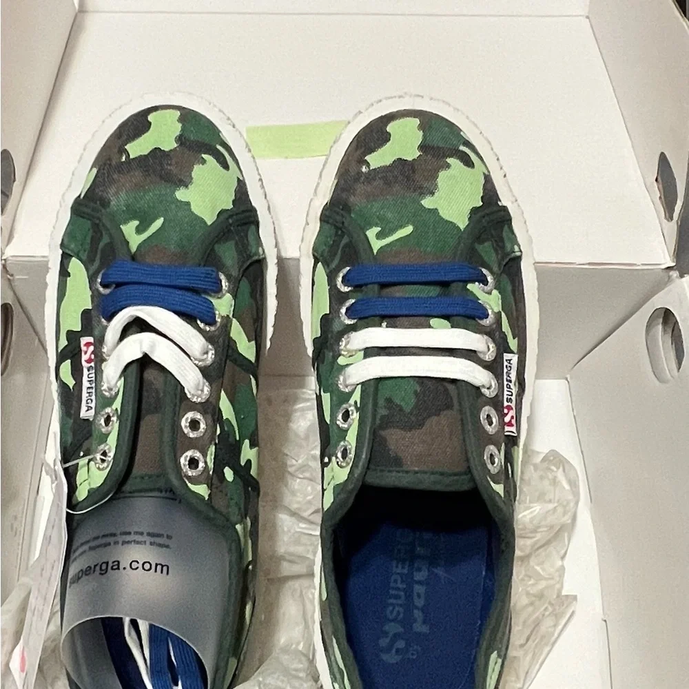 NIB Superga Women's Size 7 1/2 Camo Dark Green‎ Sneaker 2750 Cotcamou Mega Paura
